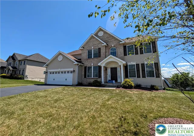 Homes for sale in Upper Nazareth Twp, PA | 250 Danbury Dr, Upper Nazareth Twp, PA 18064 | MLS# 780561