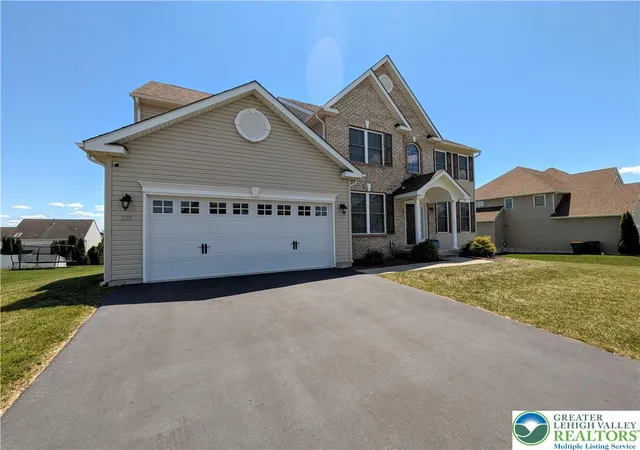 Homes for sale in Upper Nazareth Twp, PA | 250 Danbury Dr, Upper Nazareth Twp, PA 18064 | MLS# 780561