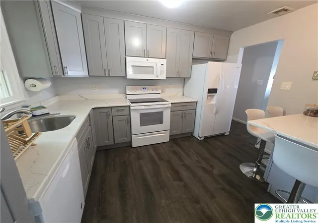 5th image of 816 E Lexington St, Allentown, PA 18103 | MLS# 780581