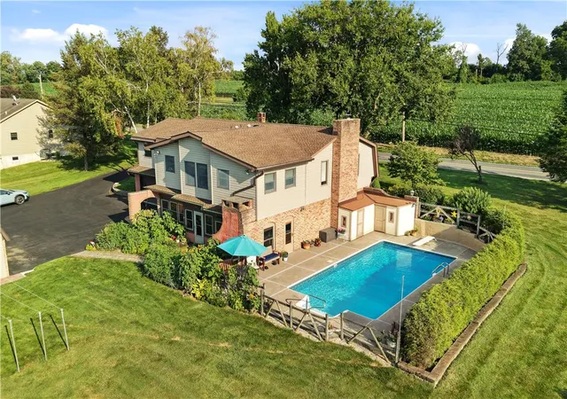 5th image of 4938 Steuben Rd, Lower Nazareth Twp, PA 18064 | MLS# 780569