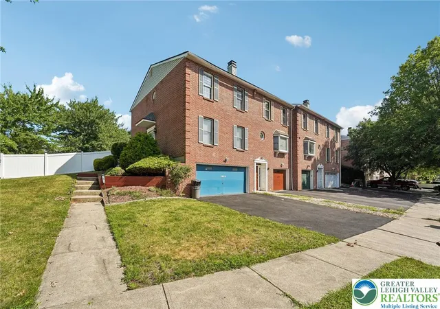 2nd image of 1899 Georgia Dr, Whitehall, PA 18052 | MLS# 780223