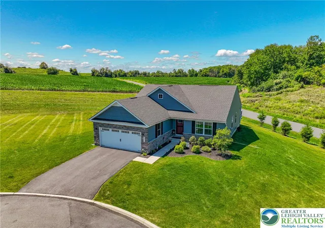 4th image of 4227 Mimosa Ln, Whitehall, PA 18052 | MLS# 780603