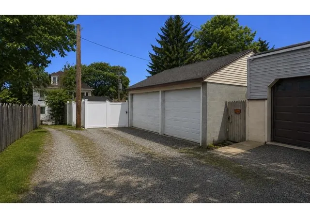 13th image of 1433 Ferry St, Easton, PA 18042 | MLS# 780372