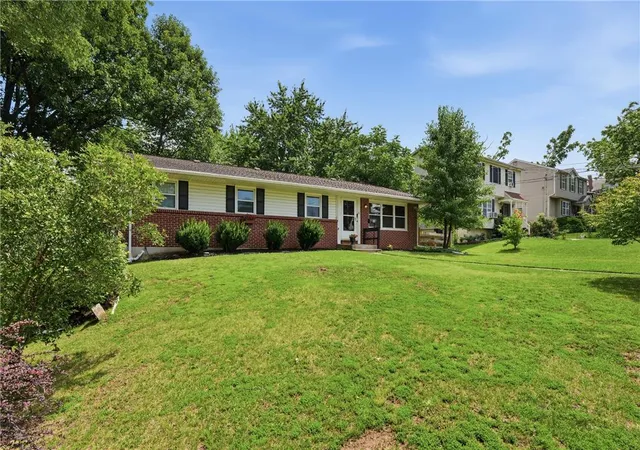 3rd image of 33 4Th St, Souderton, PA 18964 | MLS# 780600