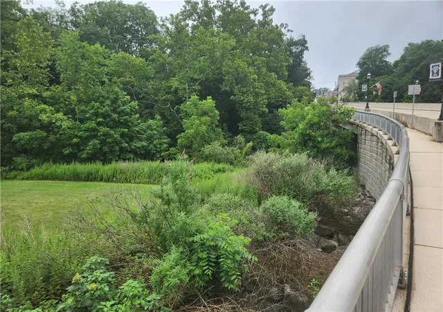 Listing Photo 5 - Condo for sale in building located at 361 Main St, Slatington, PA 18080