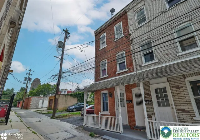 2nd image of 230 N Nagle St, Allentown, PA 18102 | MLS# 780513