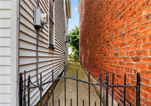 2nd image of 527 Ontario St, Bethlehem, PA 18015 | MLS# 780477