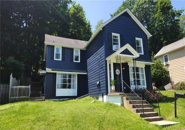 Homes for sale in Portland Boro, PA | 621 Washington St, Portland Boro, PA 18343 | MLS# 780623