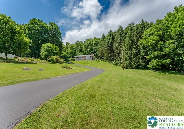 Homes for sale in Mahoning Twp, PA | 342 Center St, Mahoning Twp, PA 18235 | MLS# 780597