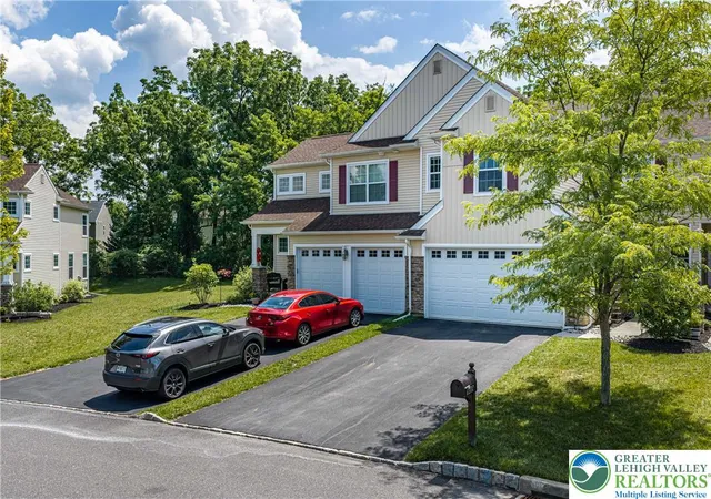 2nd image of 889 Iron Ln, Easton, PA 18040 | MLS# 780682