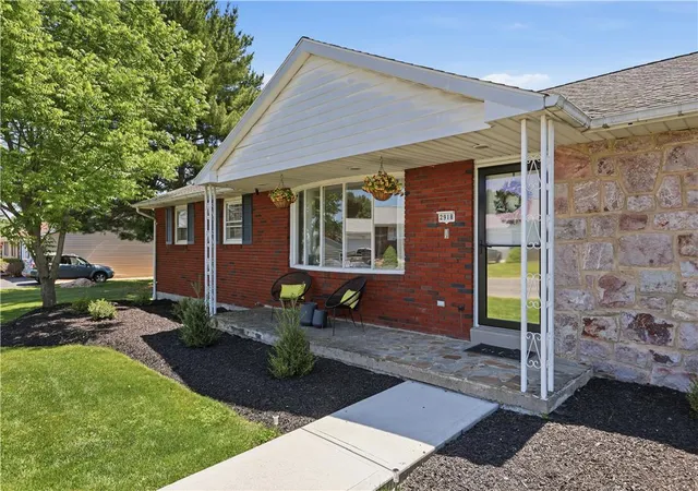 Homes for sale in Bethlehem, PA | 2918 Keystone St, Bethlehem, PA 18020 | MLS# 778413