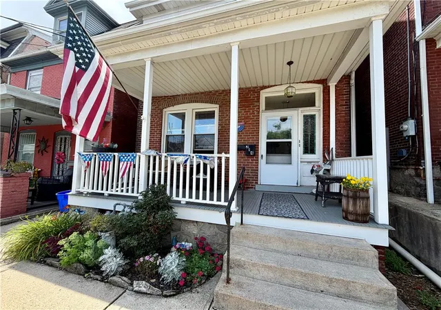 Homes for sale in Easton, PA | 214 7th St, Easton, PA 18042 | MLS# 780183