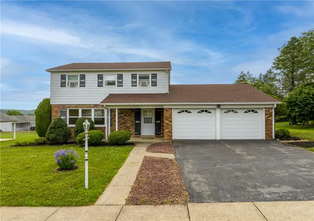Homes for sale in Allen Twp, PA | 3274 Center Rd, Allen Twp, PA 18067 | MLS# 780608