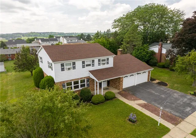 Homes for sale in Allen Twp, PA | 3274 Center Rd, Allen Twp, PA 18067 | MLS# 780608