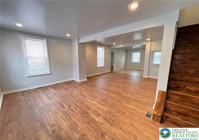 Homes for sale in Bethlehem City, PA | 427 Pawnee St, Bethlehem City, PA 18015 | MLS# 780697
