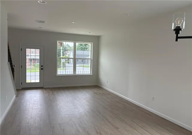Photo 5 of Single family home for sale at 3821 Broadway, Allentown, PA 18104 | MLS# 780694 | Listing updated on 2026-08-03