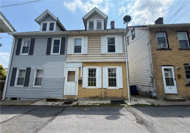 Homes for sale in Bethlehem City, PA | 629 Martins Ln, Bethlehem City, PA 18018 | MLS# 780238
