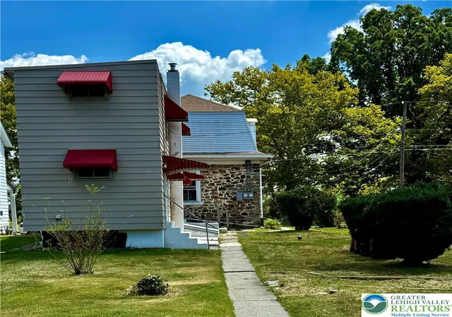 Homes for sale in Whitehall Twp, PA | 720 Park St #2, Whitehall Twp, PA 18052 | MLS# 780665