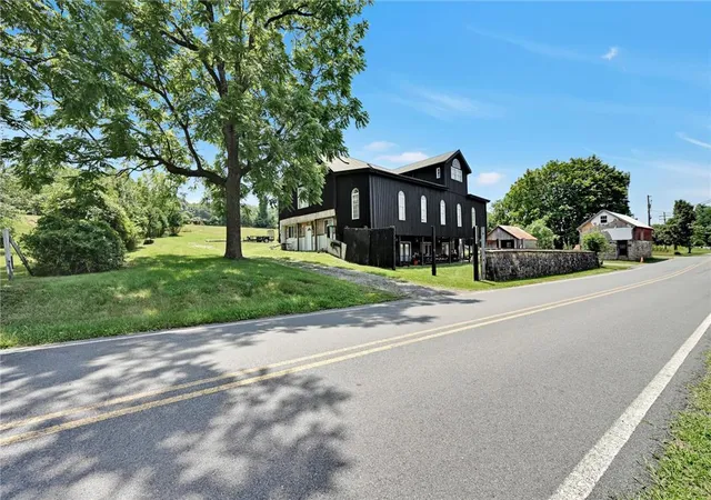 2nd image of 101 Conrad Rd, Fleetwood, PA 19522 | MLS# 780714