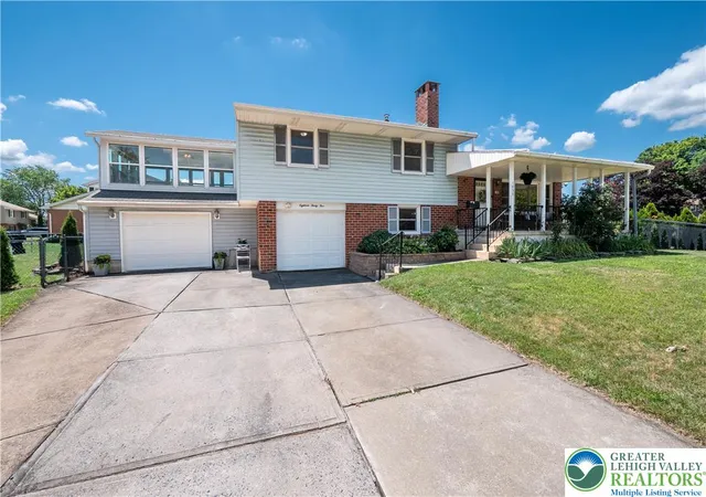 Homes for sale in Bethlehem, PA | 1835 Pinehurst Rd, Bethlehem, PA 18018 | MLS# 780655