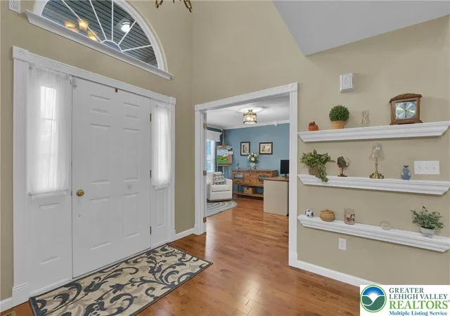 4th image of 2184 Greenmeadow Dr, Macungie, PA 18062 | MLS# 780516