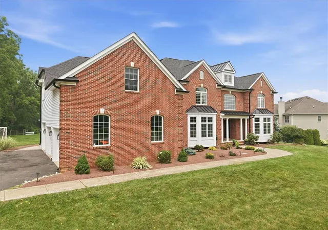 2nd image of 4600 Willow Ln, Lower Nazareth Twp, PA 18064 | MLS# 780740