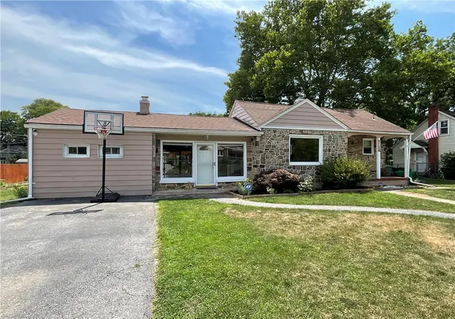 Homes for sale in Allentown City, PA | 3128 Diamond, Allentown City, PA 18103 | MLS# 780577