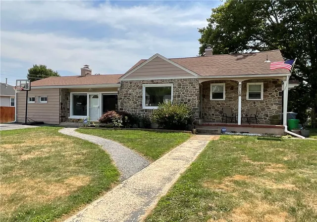 Homes for sale in Allentown City, PA | 3128 Diamond, Allentown City, PA 18103 | MLS# 780577