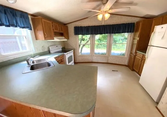 Homes for sale in Easton, PA | 360 Delaware Dr #16, Easton, PA 18042 | MLS# 780764