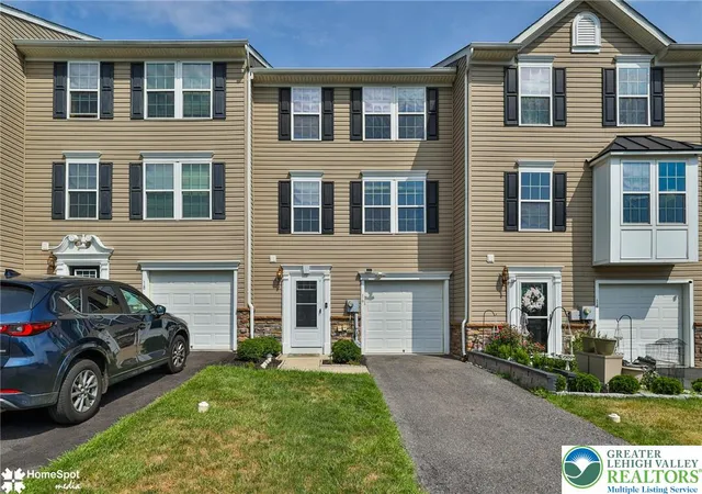 2nd image of 16 Red Rose Ln, Easton, PA 18045 | MLS# 780729