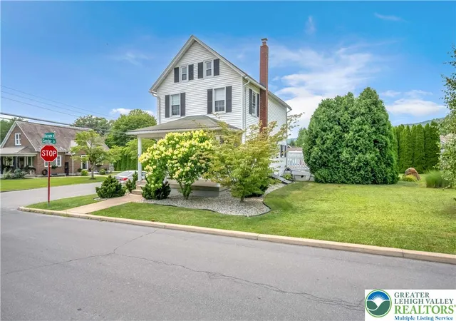 1st image of 4 Fairview Ave, Wind Gap Boro, PA 18091 | MLS# 780660
