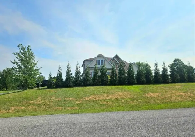 2nd image of 302 Chris Dr, Lenhartsville, PA 19534 | MLS# 780788