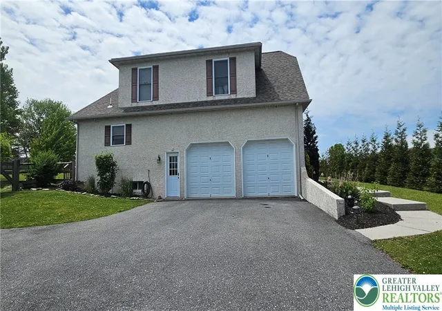 4th image of 302 Chris Dr, Lenhartsville, PA 19534 | MLS# 780788