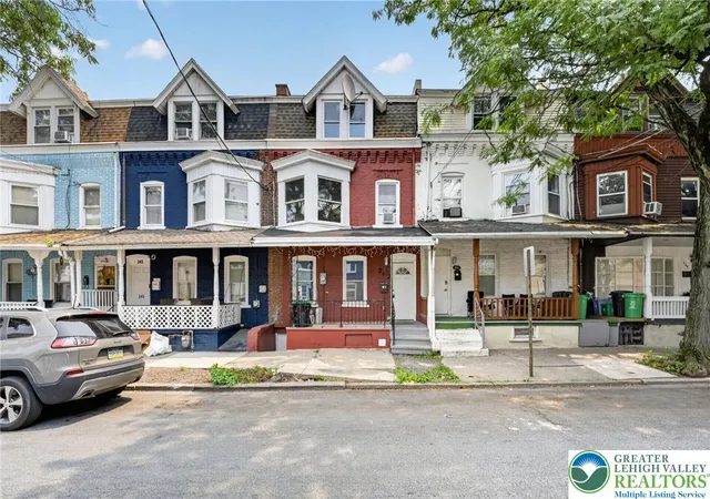 Homes for sale in Allentown City, PA | 243 Jordan St, Allentown City, PA 18102 | MLS# 780422