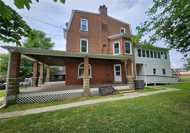 4th image of 1977 S 5Th St, Allentown, PA 18103 | MLS# 780804