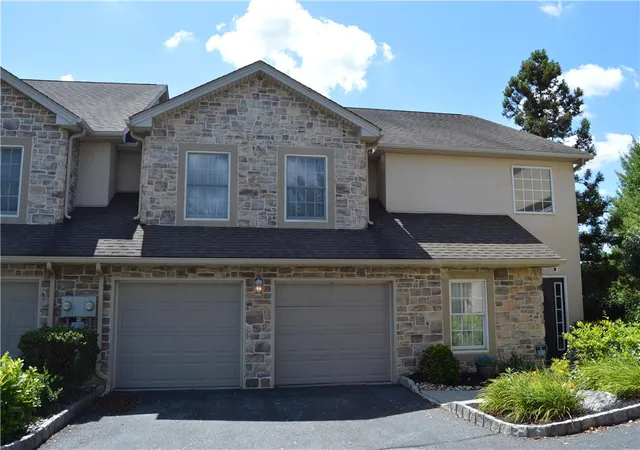 Homes for sale in Forks Twp, PA | 17 Tamarack Ct, Forks Twp, PA 18040 | MLS# 780701