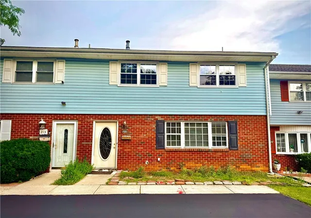 Homes for sale in Bethlehem City, PA | 215 W Lehigh St, Bethlehem City, PA 18018 | MLS# 780793