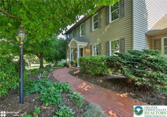 3rd image of 2205 N Pewter Dr, Macungie, PA 18062 | MLS# 780612