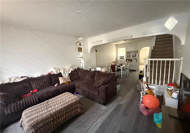 2nd image of 132 College St, Allentown, PA 18102 | MLS# 780858