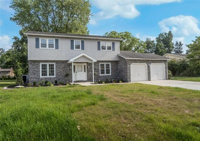 Homes for sale in Bethlehem, PA | 1105 Brentwood Ave, Bethlehem, PA 18017 | MLS# 780767