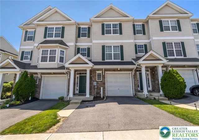 Homes for sale in Upper Nazareth Twp, PA | 3566 Penfield Wy, Upper Nazareth Twp, PA 18064 | MLS# 780240