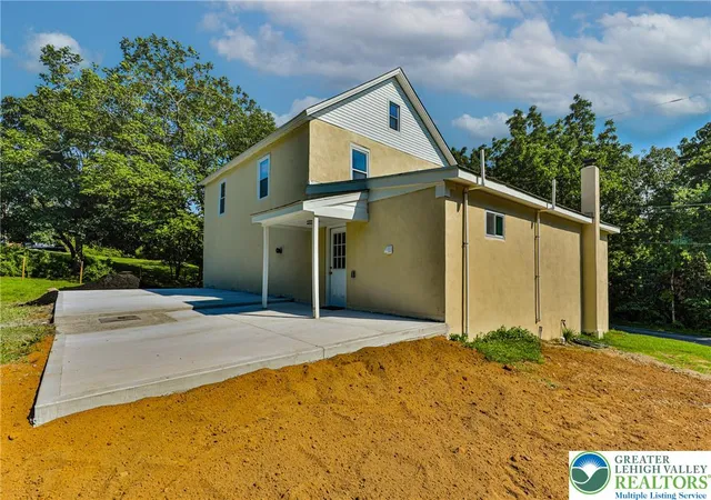 Photo 2 of Sale Pending at 3042 W Beersville Rd, Bath, PA 18014 | MLS# 780837 | Listing updated on 2026-08-28
