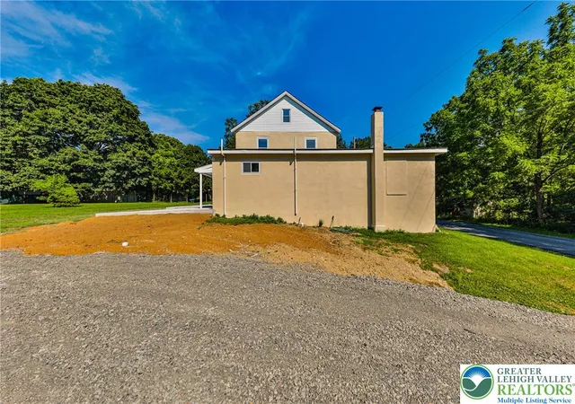Photo 5 of Sale Pending at 3042 W Beersville Rd, Bath, PA 18014 | MLS# 780837 | Listing updated on 2026-08-28
