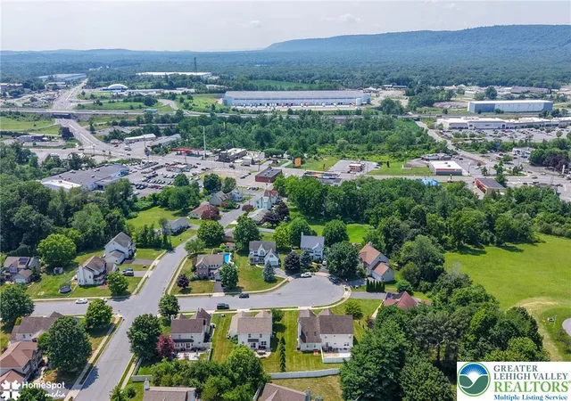 Photo 3 of Sale Pending at 265 Laurel Ct, Wind Gap, PA 18091 | MLS# 780811 | Listing updated on 2026-07-20