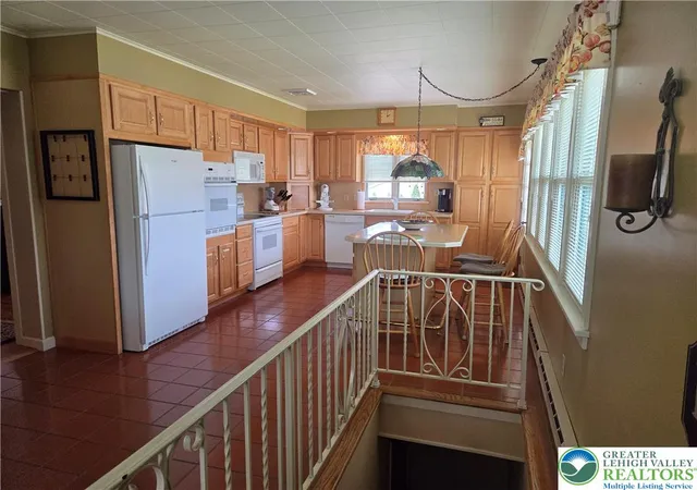 2nd image of 2301 W Walnut St, Allentown, PA 18104 | MLS# 780869
