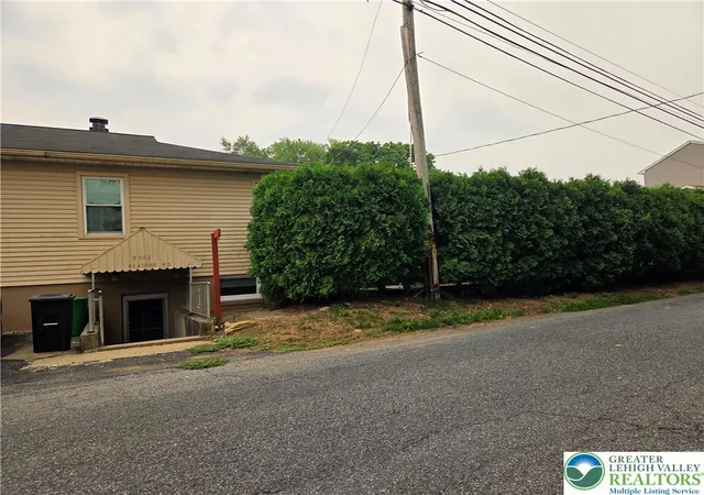 31st image of 2301 W Walnut St, Allentown, PA 18104 | MLS# 780869