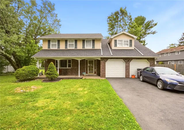 Homes for sale in Bethlehem, PA | 4008 Oakland Rd, Bethlehem, PA 18020 | MLS# 780907