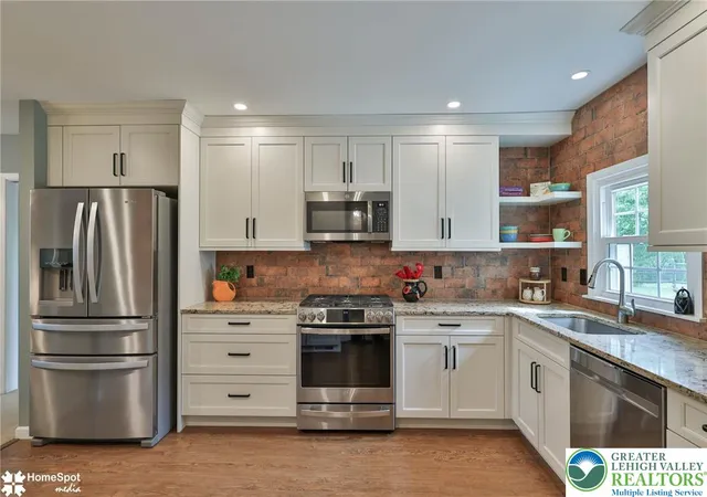 Homes for sale in Bethlehem City, PA | 5444 Hale Ave, Bethlehem City, PA 18017 | MLS# 780153