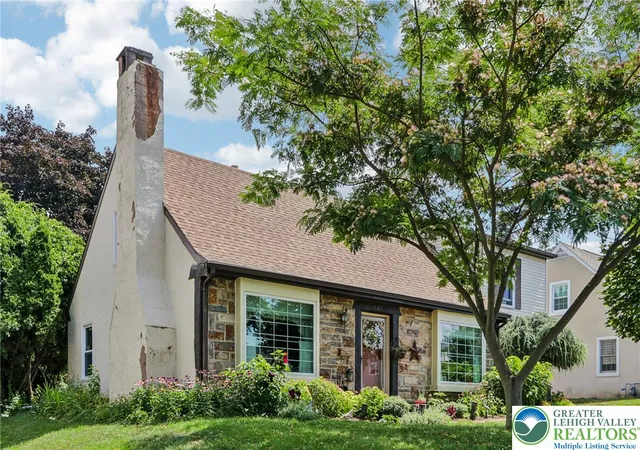 2nd image of 429 Beechwood St, Emmaus Boro, PA 18049 | MLS# 780427