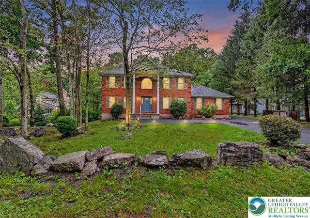 Photo 2 of Single family home for sale at 564 Cayuga Dr, Tobyhanna, PA 18466 | MLS# 780284 | Listing updated on 2026-07-27
